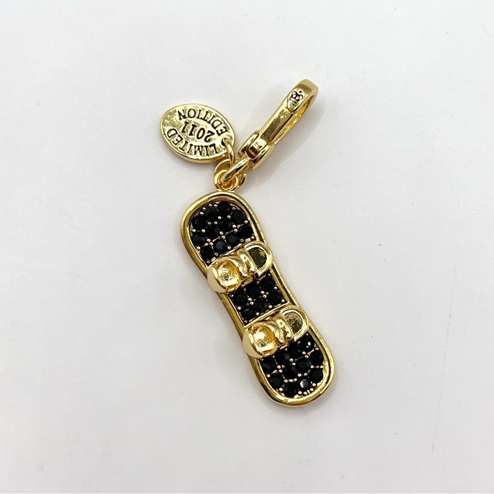 Juicy Couture ski board charm